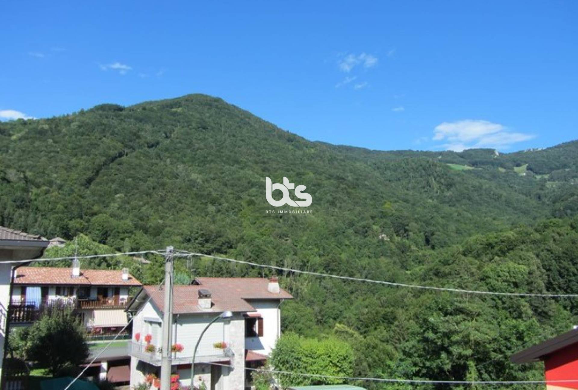 Villa in vendita a Algua (BG)