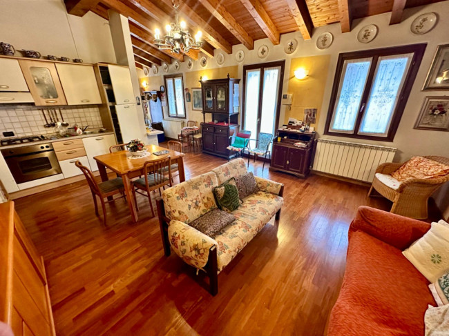 Appartamento in vendita a Sarnico (BG)