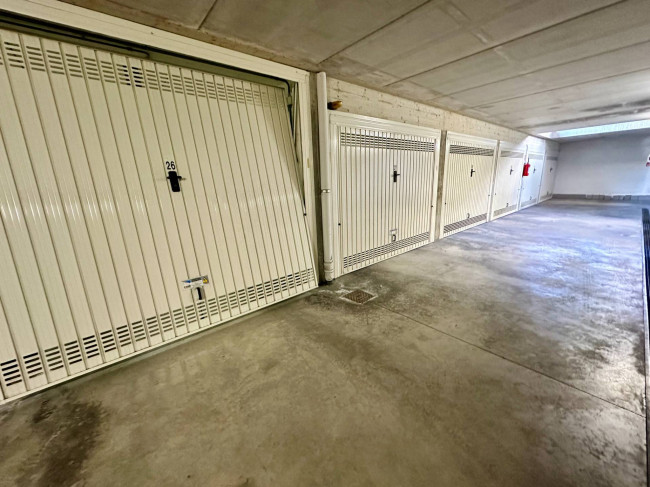 Box o garage in vendita a Paratico