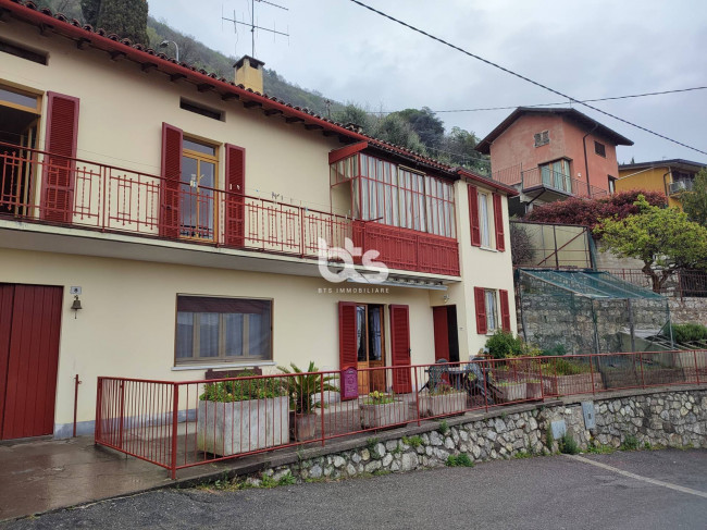 Casa singola in vendita a Predore