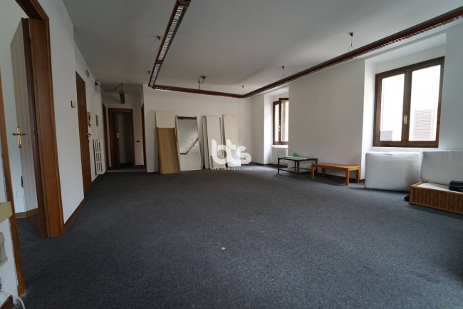 Studio/Ufficio in affitto a Sarnico