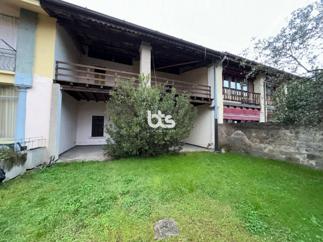 Bifamiliare in vendita a Passirano