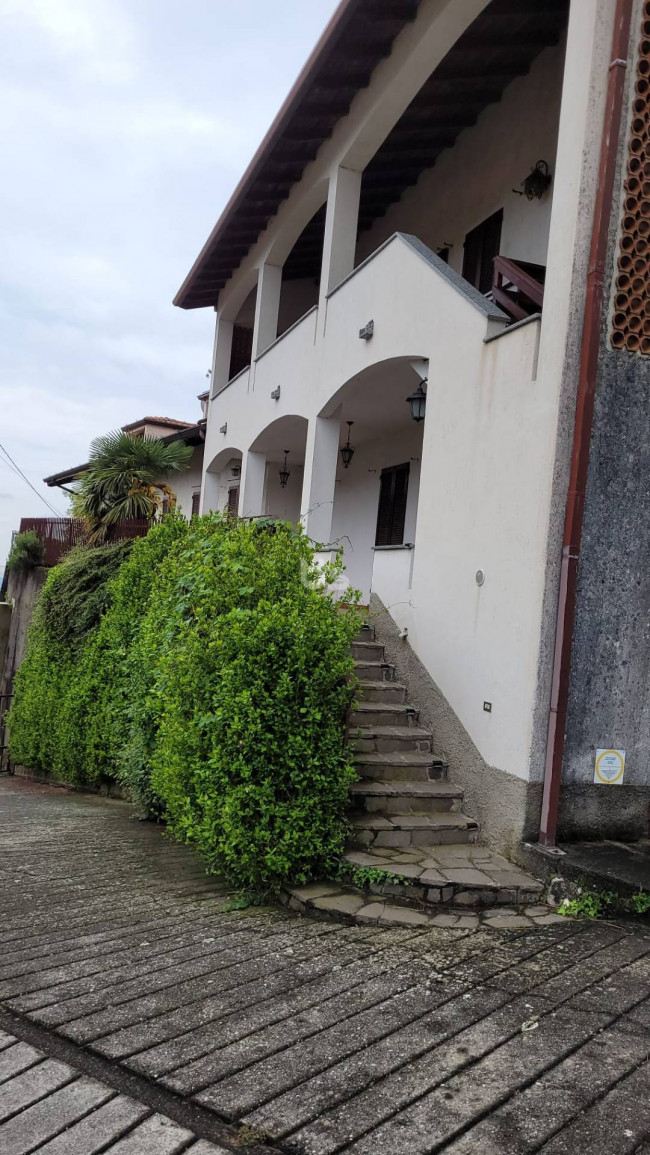 Appartamento in vendita a Adrara San Martino