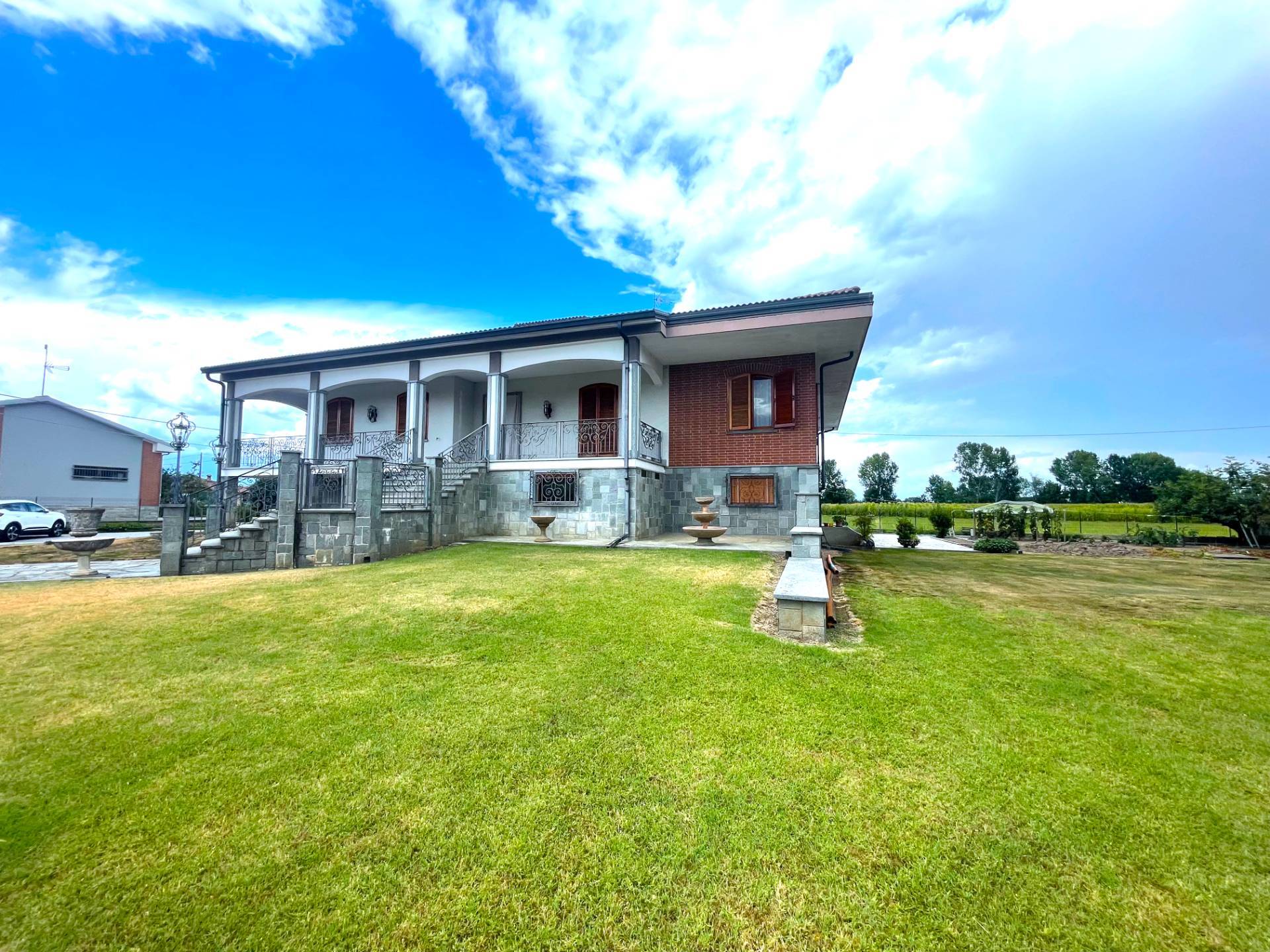 Villa in vendita a Vottignasco (CN)