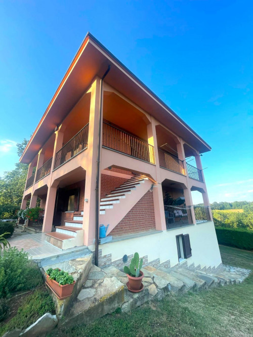 Casa indipendente in vendita a Monteu Roero (CN)