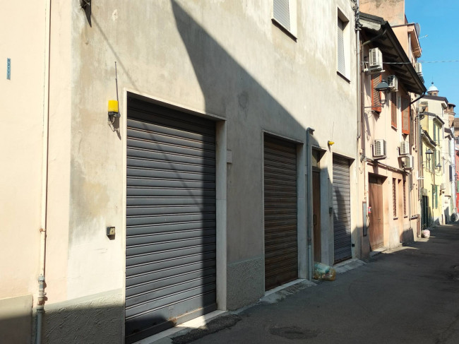 Garage/Box/Posto auto in vendita a Fidenza (PR)