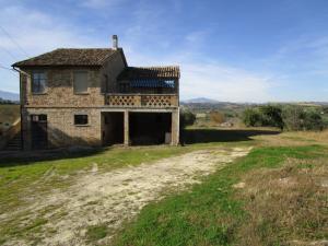 Rustico in vendita a Monsampolo del Tronto