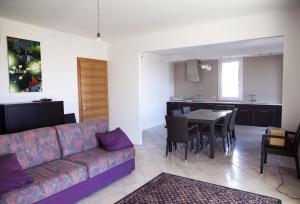 Villa in vendita a Acquaviva Picena