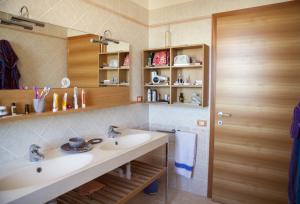 Villa in vendita a Acquaviva Picena