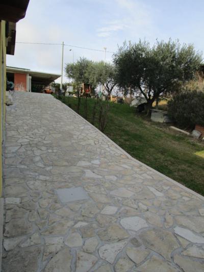 Villa in vendita a Monsampolo del Tronto