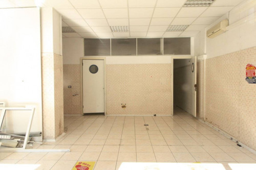 Locale commerciale in affitto a Grottammare