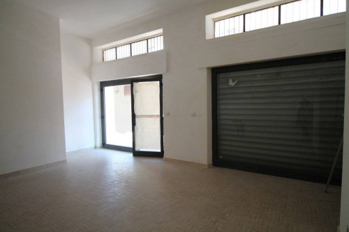 Locale commerciale in affitto a San Benedetto del Tronto