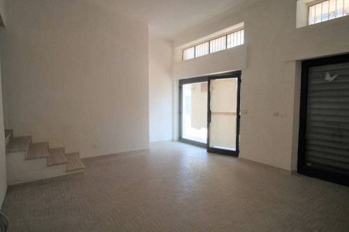 Locale commerciale in affitto a San Benedetto del Tronto