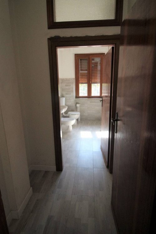 Locale commerciale in affitto a San Benedetto del Tronto