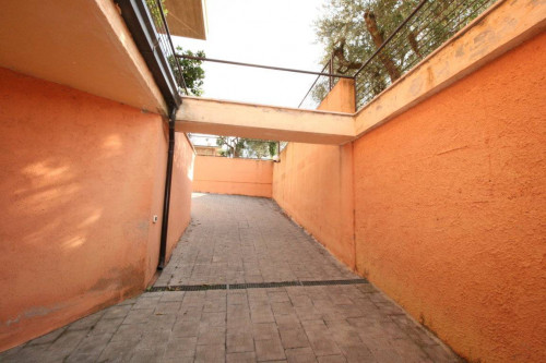Box o garage in vendita a Massignano