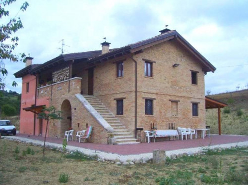 Rustico/Casale in vendita a Castel di Lama