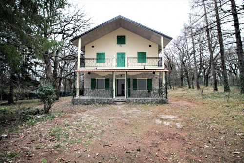 Villa in vendita a Ascoli Piceno