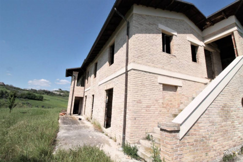 Rustico/Casale in vendita a Ascoli Piceno