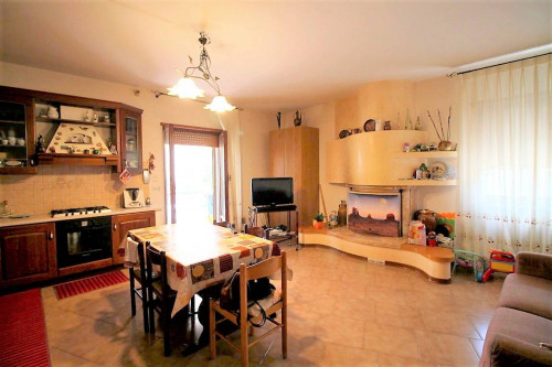 Appartamento in vendita a Colli del Tronto