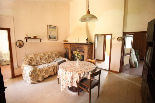 Rustico/Casale in vendita a Colli del Tronto