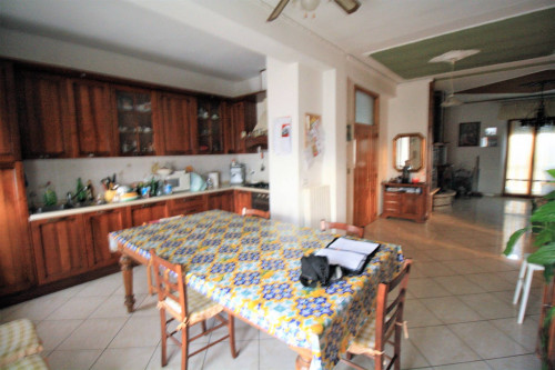 Appartamento in vendita a Colli del Tronto