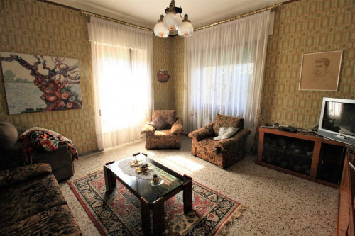 Casa indipendente in vendita a Montefiore dell'Aso