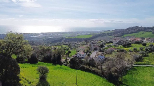 Rustico/Casale in vendita a Colonnella