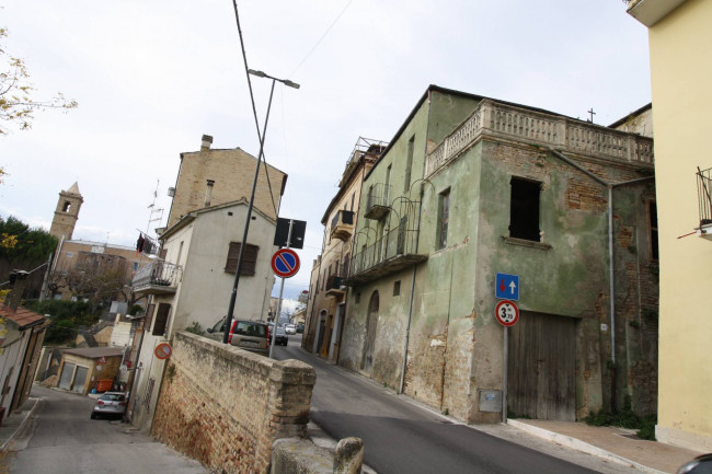 Casa Cielo Terra in vendita a Monsampolo del Tronto