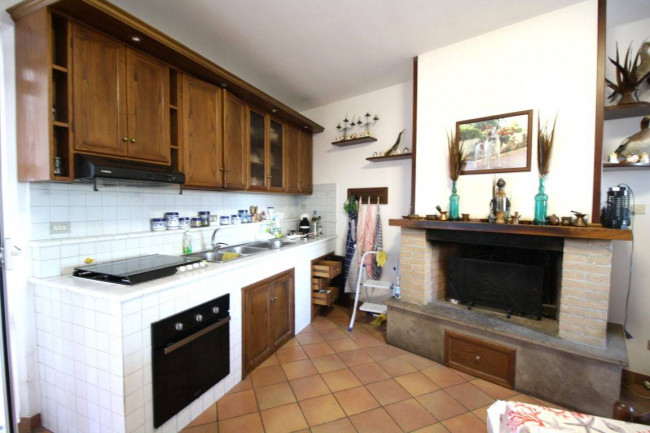 Rustico/Casale in vendita a Monsampolo del Tronto