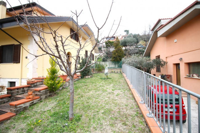 Casa indipendente in vendita a Ascoli Piceno