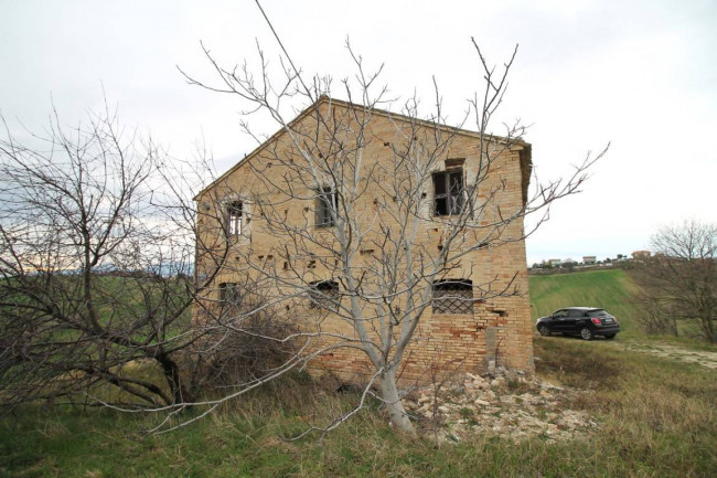 Rustico in vendita a Monteprandone