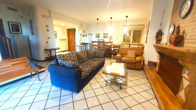 Villa in vendita a Colonnella