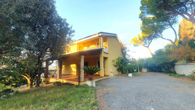 Villa in vendita a Colonnella