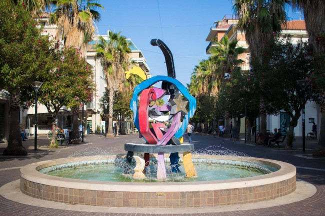 Locale commerciale in vendita a San Benedetto del Tronto