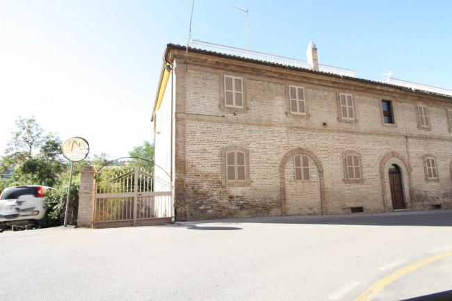 Casa Cielo Terra in vendita a Offida