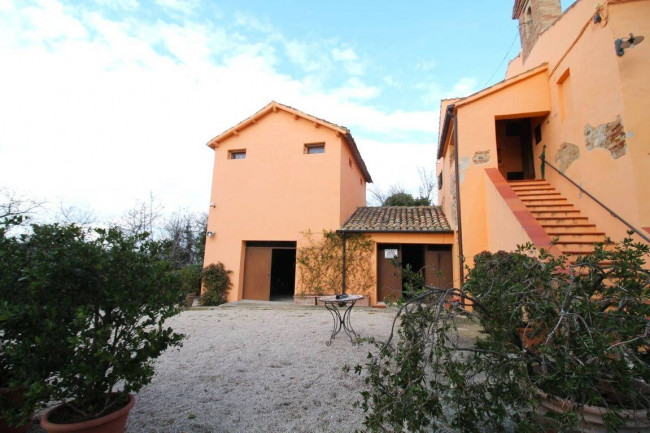 Palazzo Storico in vendita a Offida