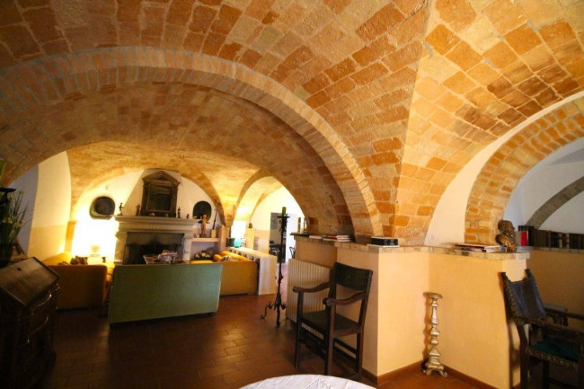 Palazzo Storico in vendita a Offida