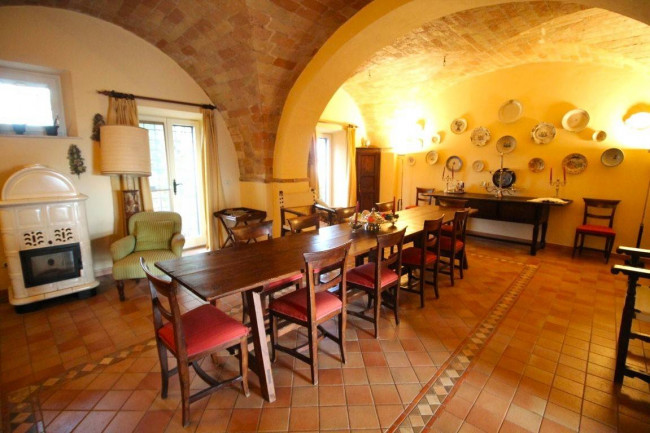 Palazzo Storico in vendita a Offida