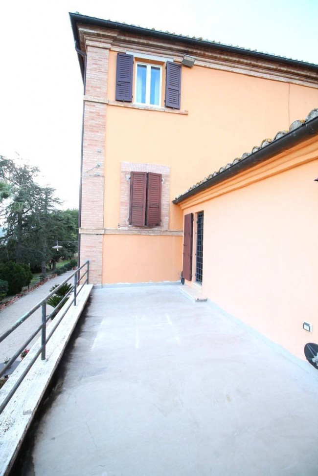 Palazzo Storico in vendita a Offida