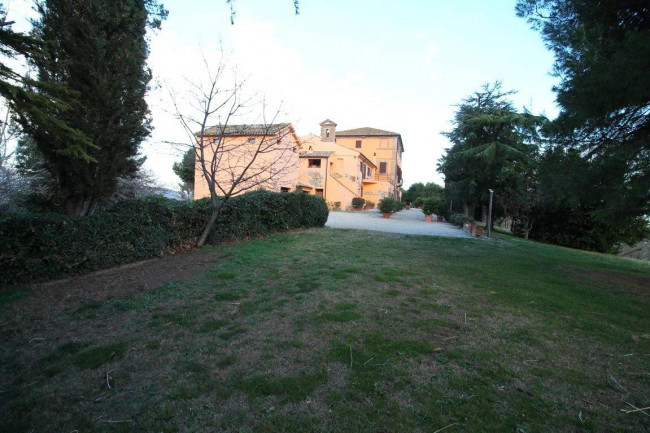 Palazzo Storico in vendita a Offida