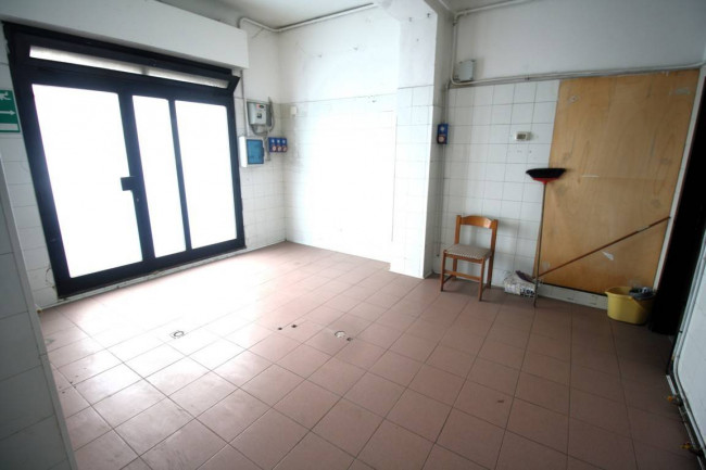 Locale commerciale in vendita a Spinetoli