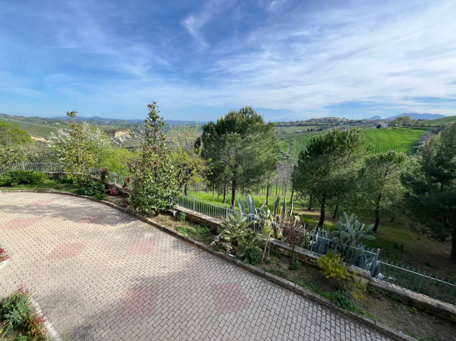 Villa in vendita a Offida