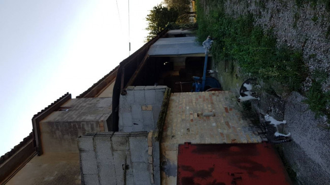 Rustico/Casale in vendita a Monsampolo del Tronto