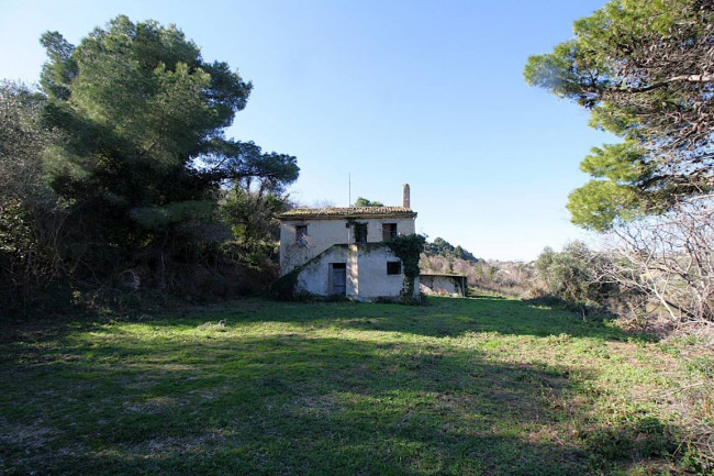 Rustico/Casale in vendita a San Benedetto del Tronto