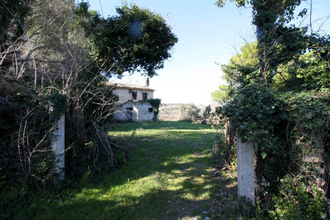 Rustico/Casale in vendita a San Benedetto del Tronto