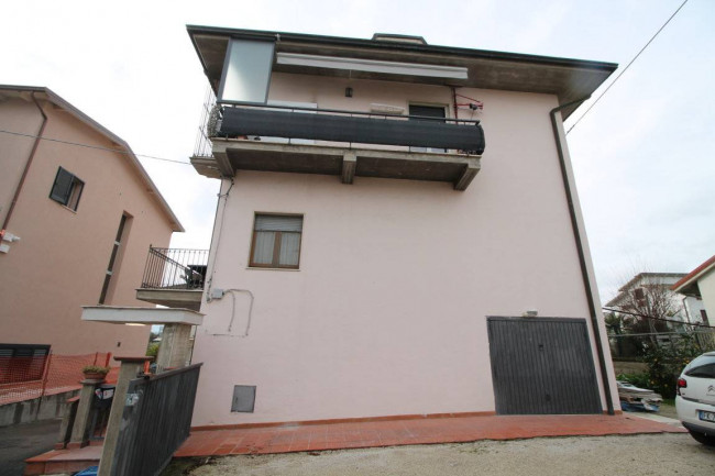 Appartamento in vendita a Colli del Tronto