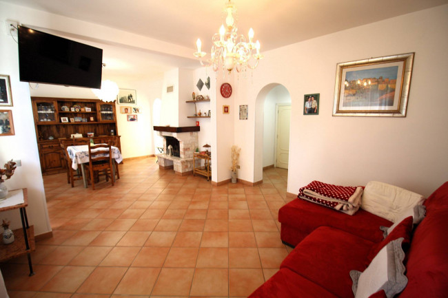 Casa indipendente in vendita a Colli del Tronto