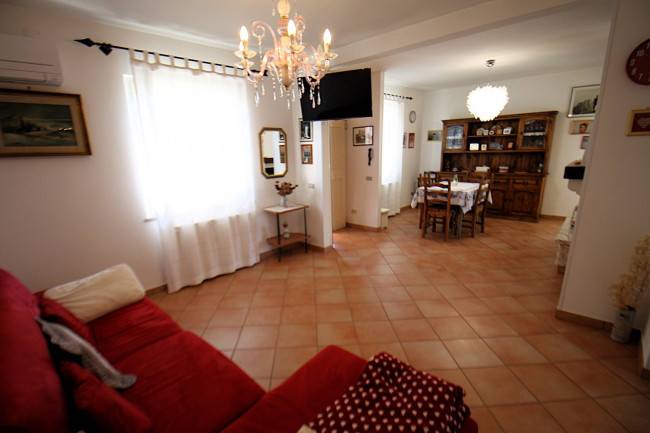 Casa indipendente in vendita a Colli del Tronto