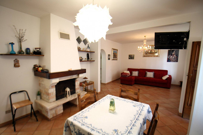 Casa indipendente in vendita a Colli del Tronto