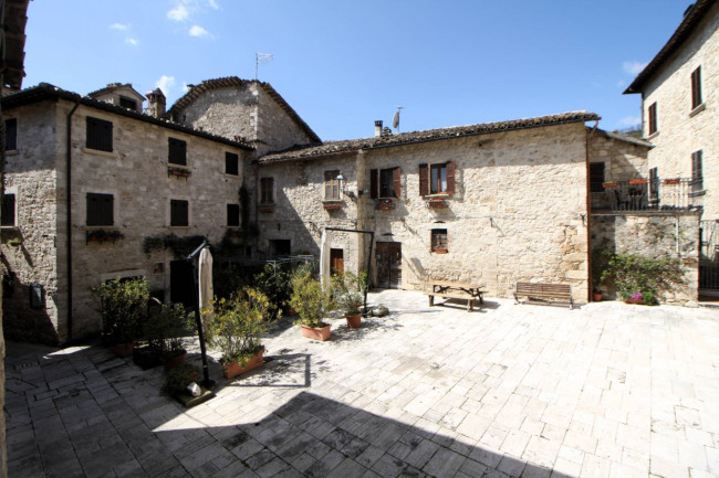 Casa Cielo Terra in vendita a Ascoli Piceno